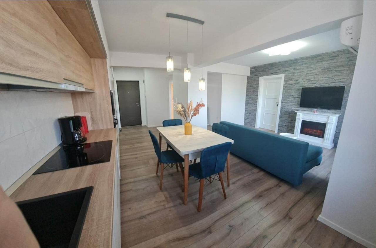 Iosia Apartment 203 Орадеа Екстериор снимка