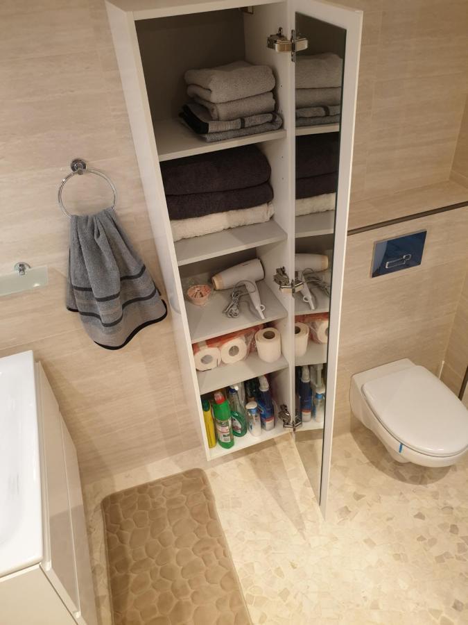 Iosia Apartment 203 Орадеа Екстериор снимка