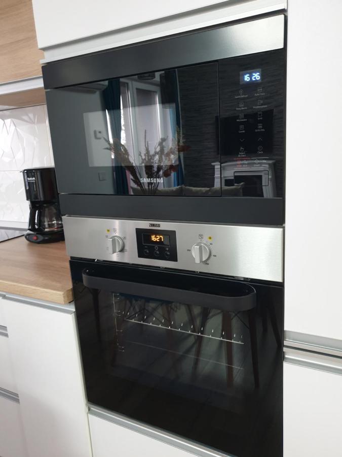 Iosia Apartment 203 Орадеа Екстериор снимка